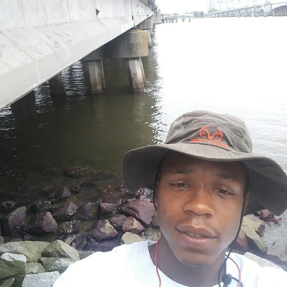 Meet your Posher, John - Picture 1 of 1